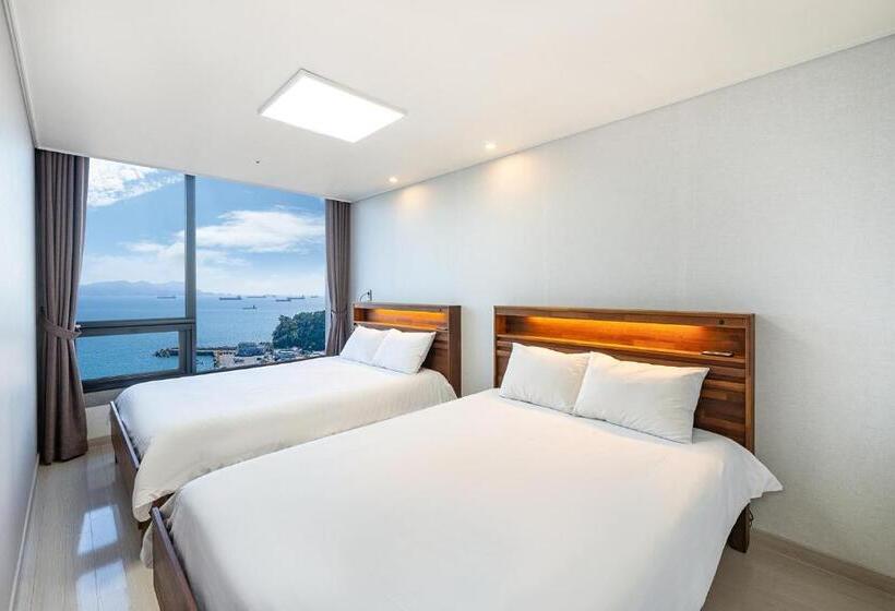 חדר משפחתי נוף לים, Le Paradis Ocen View Spa Pension