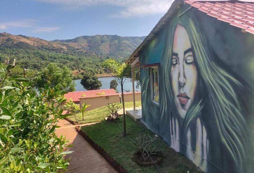 جناح مطل على البحيرة, Vrisa Mountain Retreat