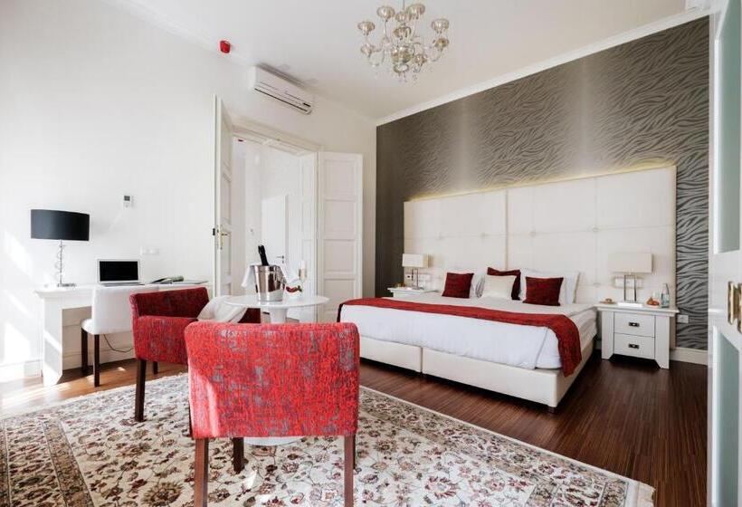 スイート, Adele Boutique