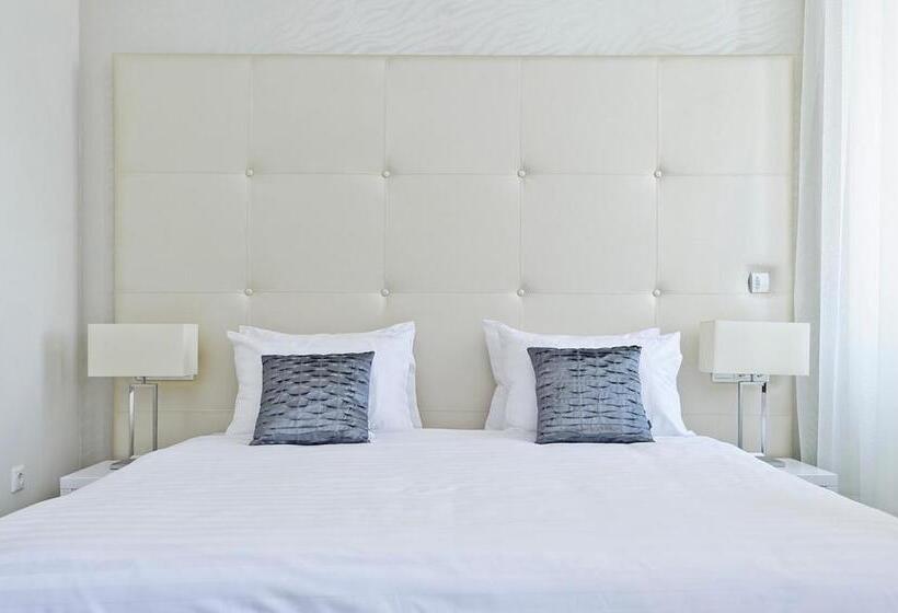 ベーシックルーム, Adele Boutique