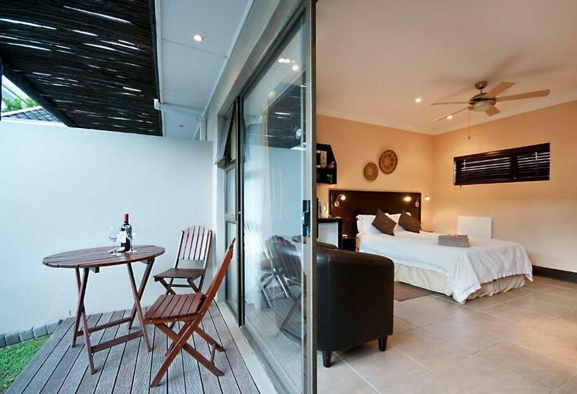 اتاق استاندارد با چشم‌انداز باغ, Africa Beach B&b
