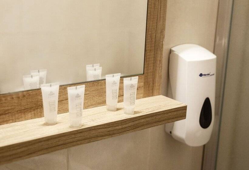 اتاق پرمیوم, Baltic