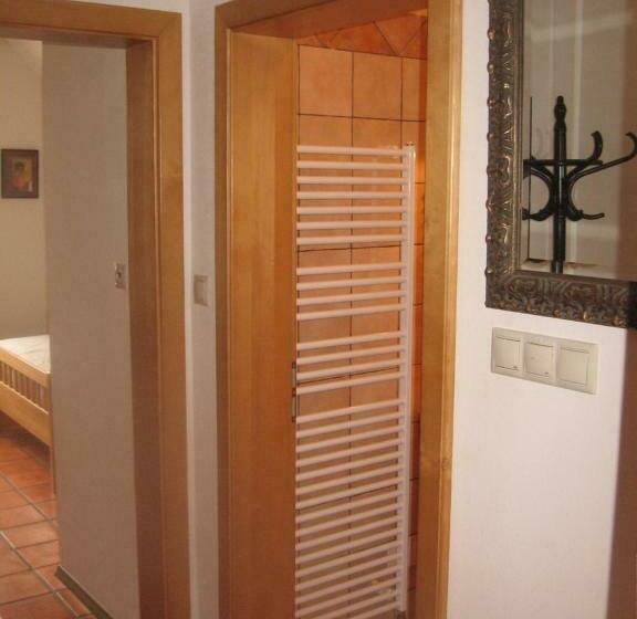 اتاق سوپریور, Bed & Breakfast Na Poljani