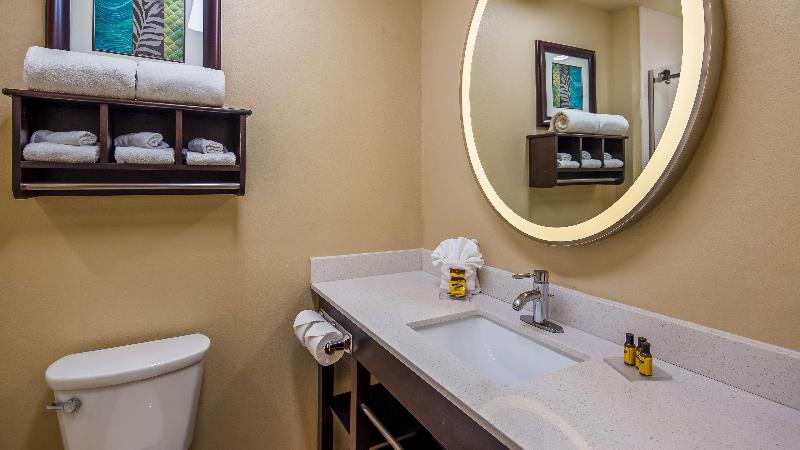 キングサイズベッドのスイートルーム, Best Western Plus Galveston Suites