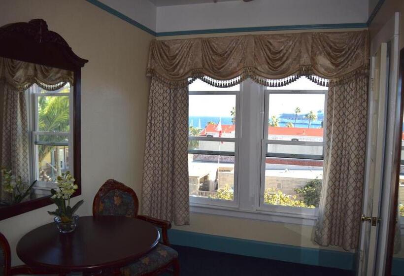 غرفة سوبيريور ثلاثية, Catalina