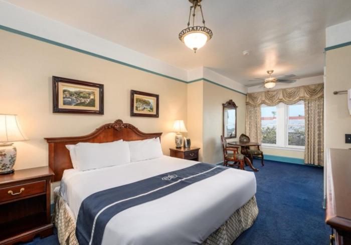 غرفة سوبيريور ثلاثية, Catalina