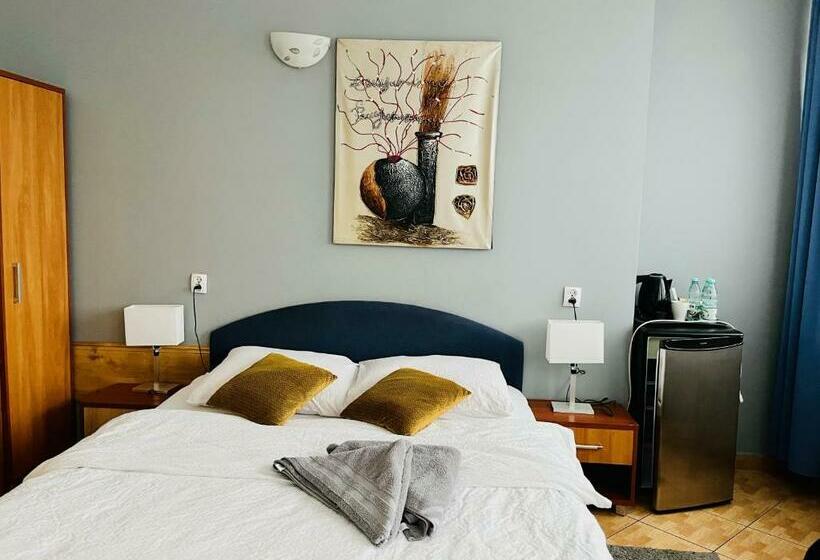 اتاق استاندارد, Elda