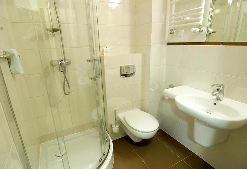 اتاق استاندارد یک نفره, Forum Fitness Spa & Wellness