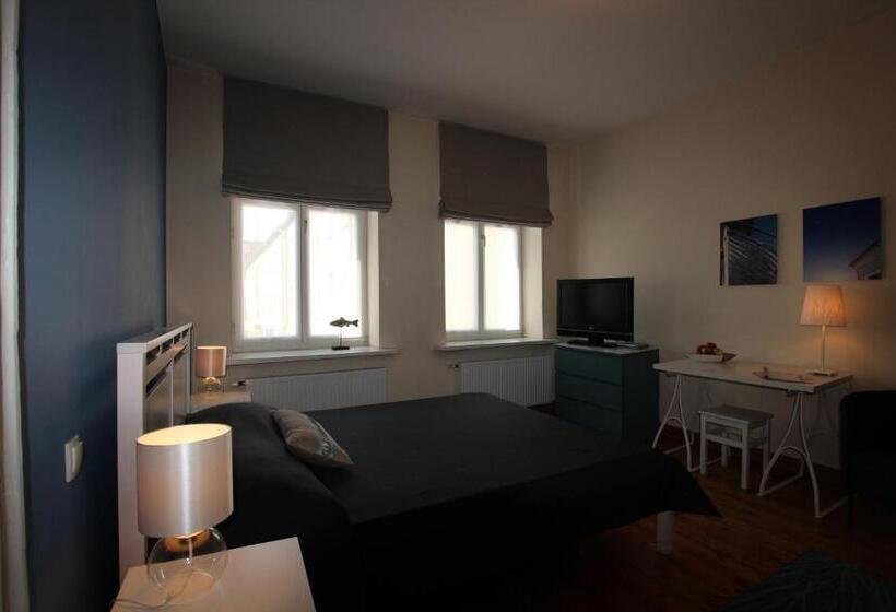 استودیوی استاندارد, Home & Travel