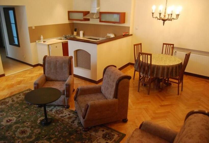 آپارتمان 1 خوابه, Home & Travel