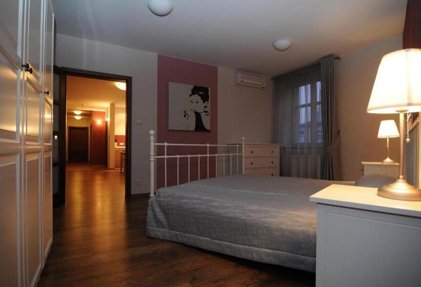 آپارتمان 2 خوابه, Home & Travel