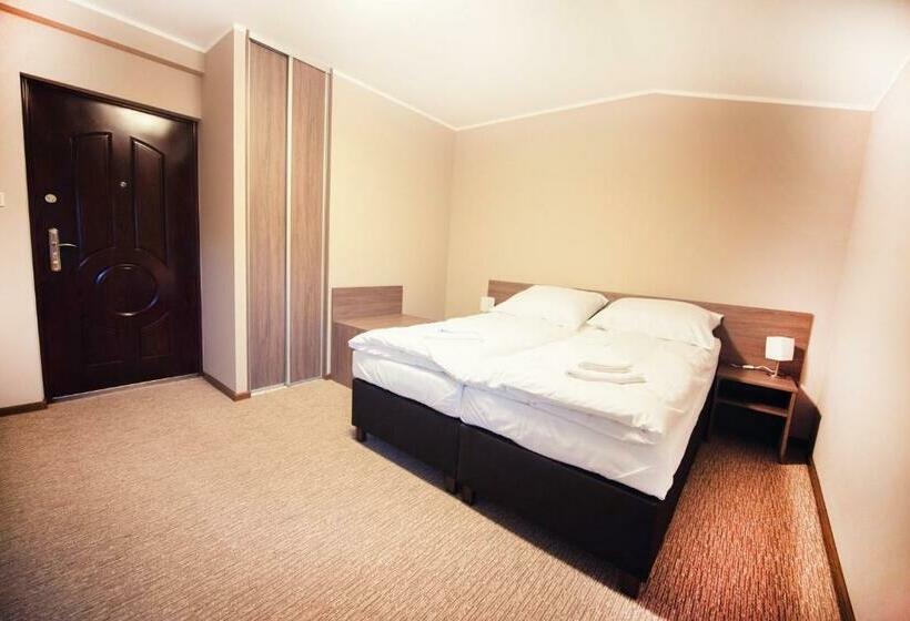 חדר סטנדרט, Makara