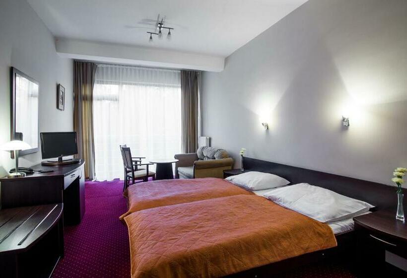 اتاق استاندارد با بالکن, Nat Ustroń