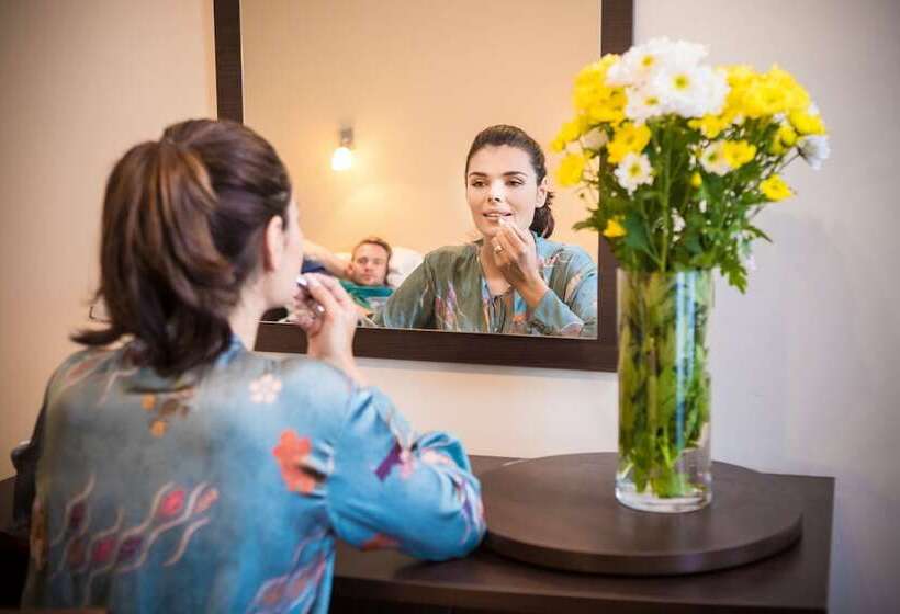 اتاق استاندارد, Nat Ustroń