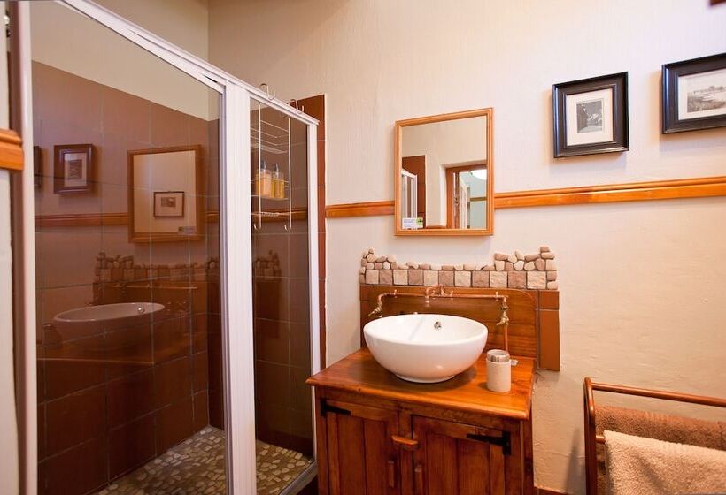 اتاق راحتی, Oakdene Guest House
