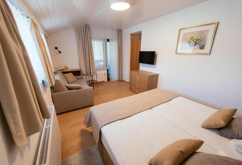 آپارتمان 1 خوابه, Penzion Livada