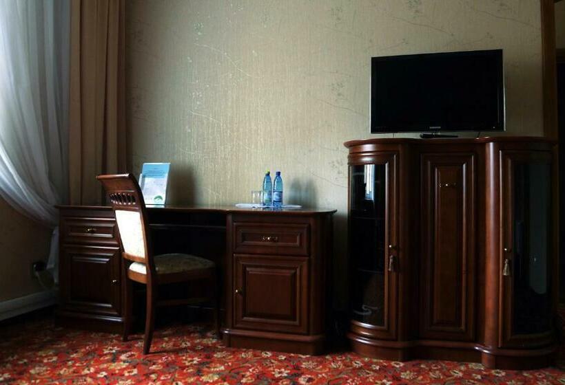 شقة غرفة واحدة, Plock