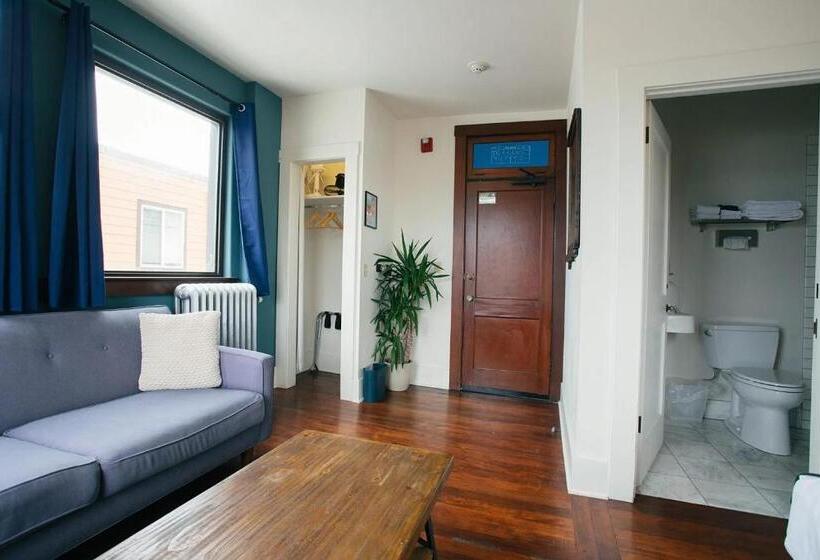 Номер Superior, Commodore