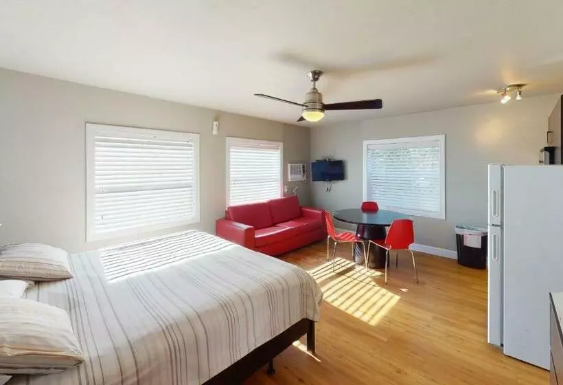 デラックススタジオ, Sun Beach Inn