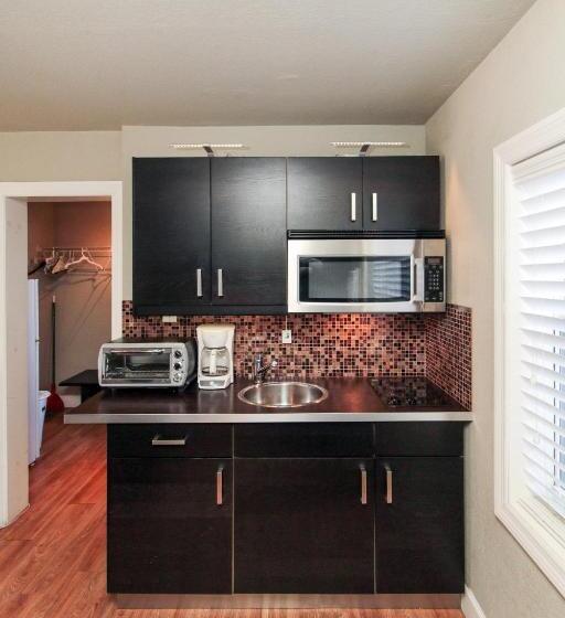 디럭스 스튜디오, Sun Beach Inn