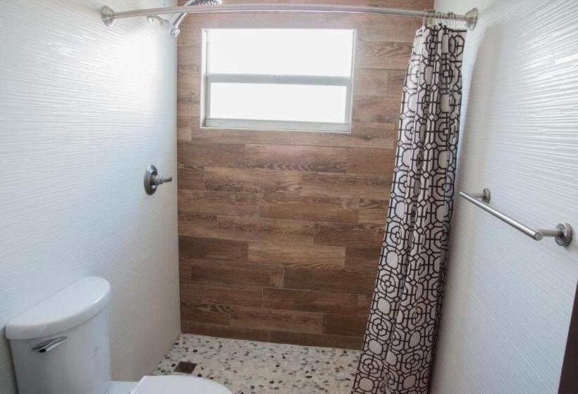 스탠다드 스튜디오 킹침대, Sun Beach Inn