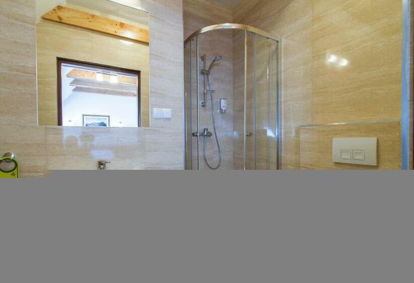 اتاق استاندارد یک تخته با بالکن, Tatra