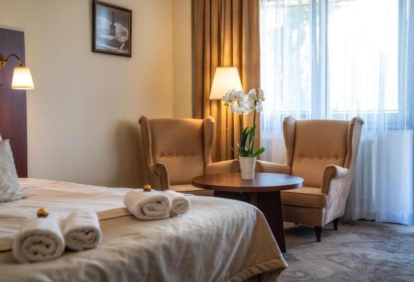 اتاق سوپریور با تخت بزرگ, Tatra