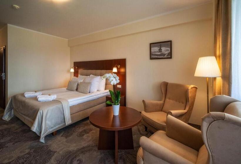 اتاق سوپریور با تخت بزرگ, Tatra