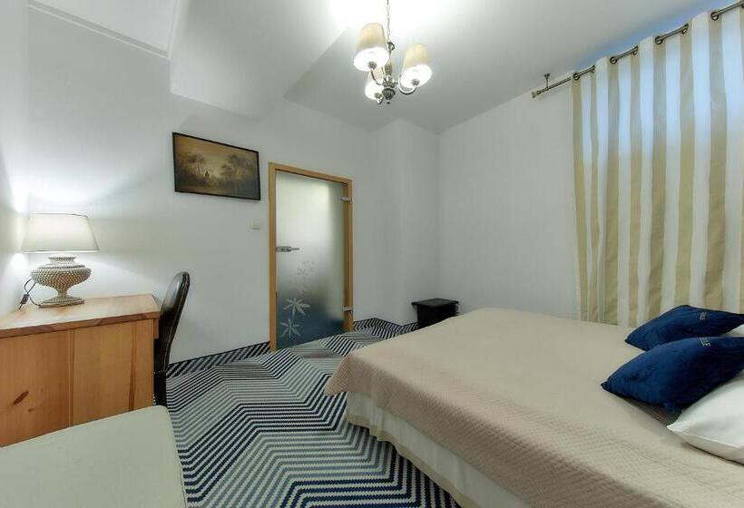 带3个卧室的公寓, Willa Labelle