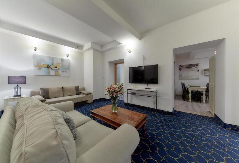 带3个卧室的公寓, Willa Labelle