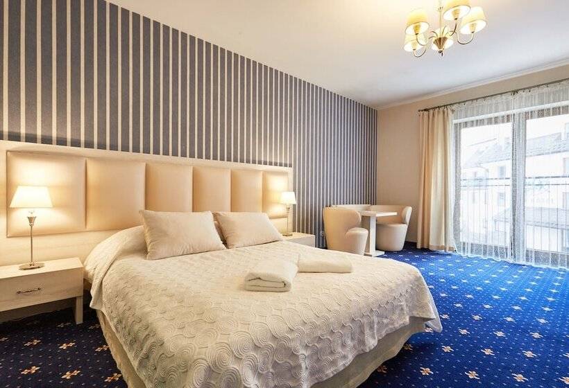 Номер Стандарт, Willa Labelle