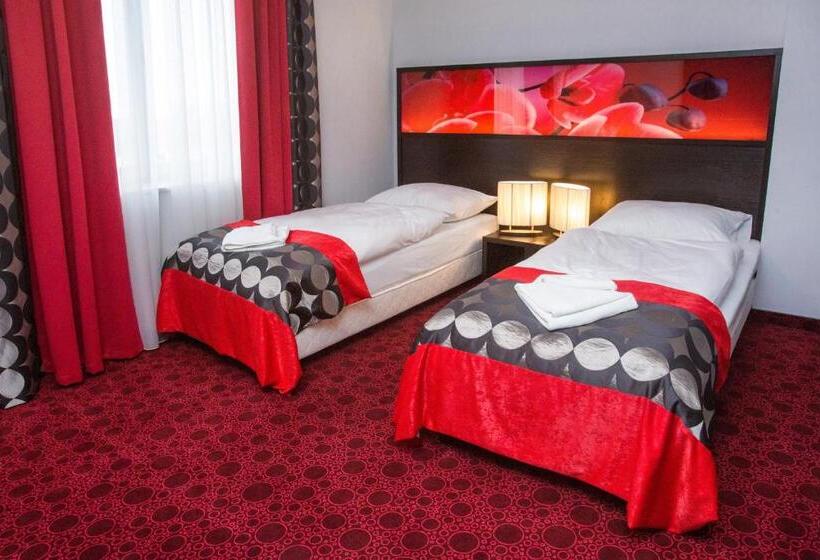 Quarto Estandar com Sacada, Zimowit