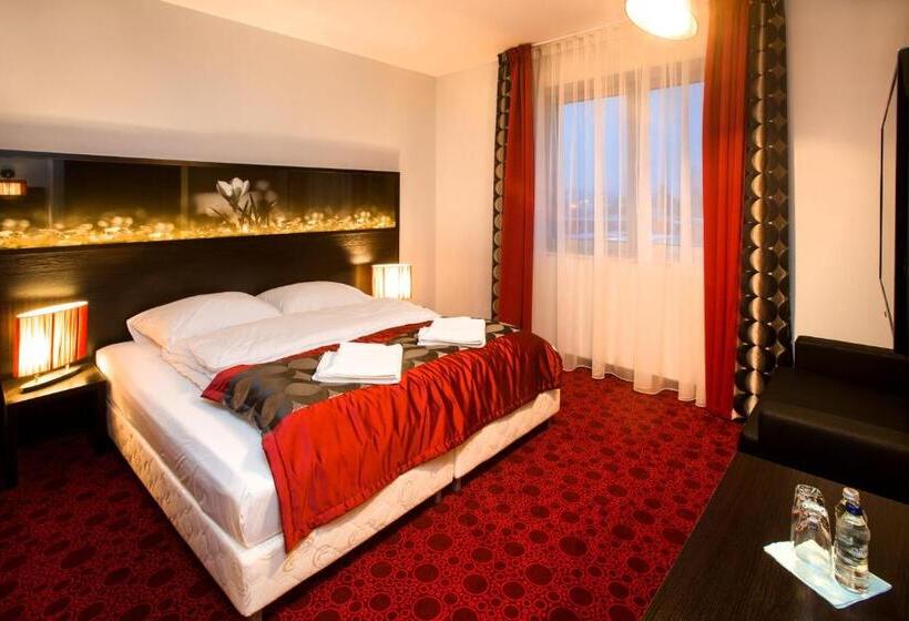 Comfort room with balcony, Zimowit