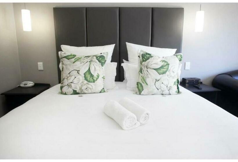 إستوديو قياسى, Ruslamere Hotel And Conference Centre