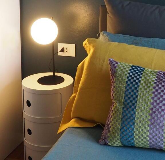 اتاق لوکس, Alborgocollegiomarialuigia