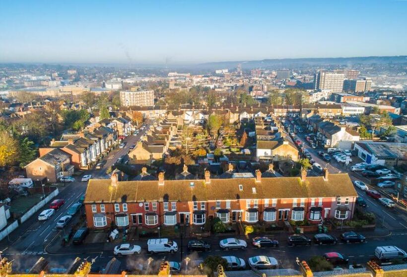 اتاق استاندارد, Heart Of Maidstone   Premium Double Rooms With Free Wi Fi