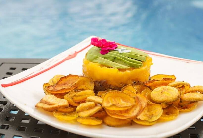 غرفة عائلية مطلّة علي البحر, Layan Hotel & Spa