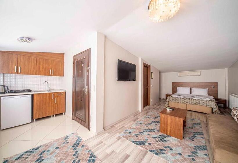 Quarto Estandar Vista Mar com Sacada, City Hall Apart Hotel Sultanahmet