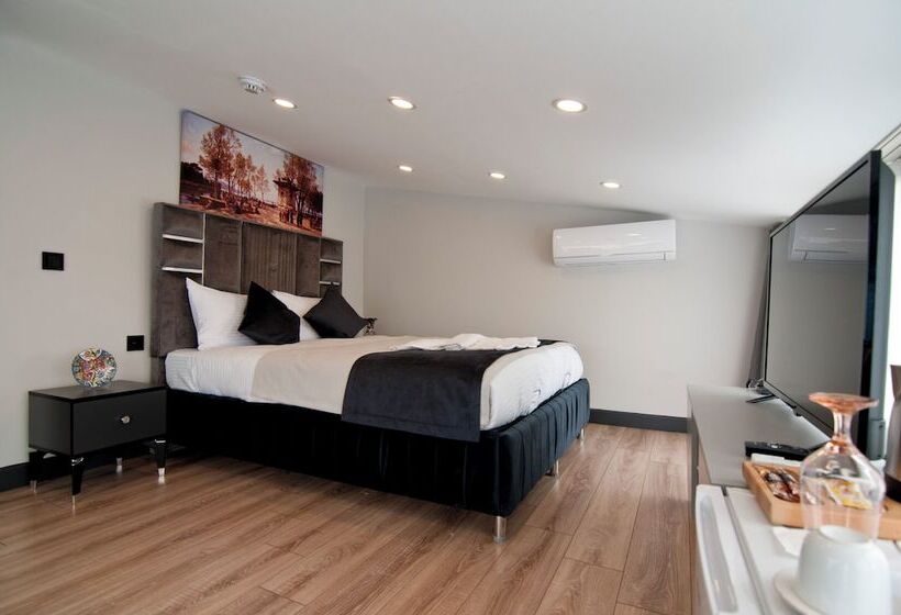 اتاق لوکس با چشم‌انداز دریا, Demhat Hotel Old City