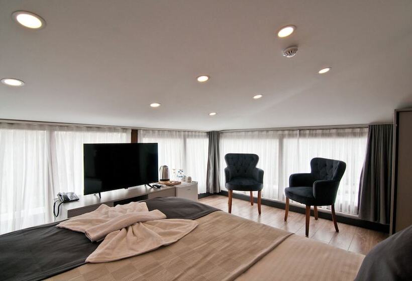 اتاق لوکس با چشمانداز دریا, Demhat Hotel Old City