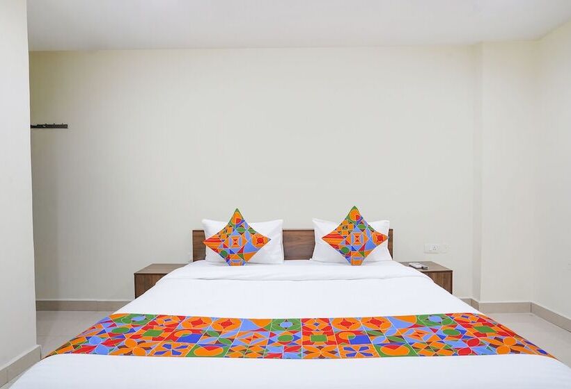 디럭스 룸, Fabhotel Sk Grand Hitech City