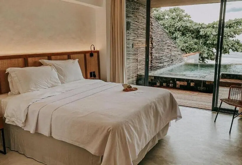 Suite with Pool, Apenunga Eco