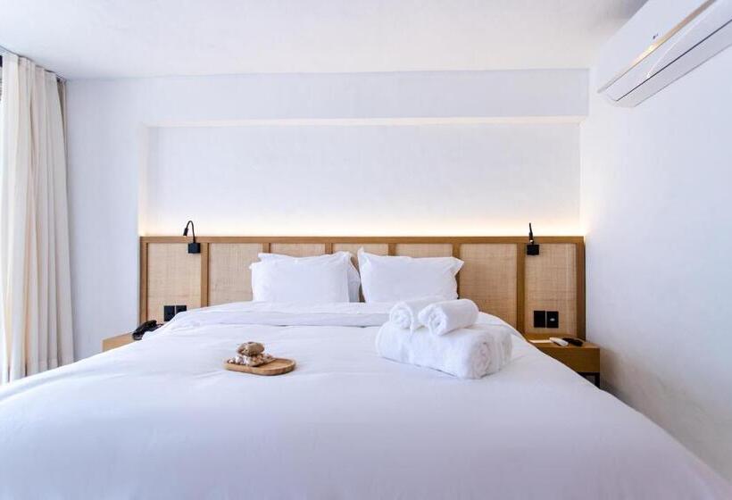 סוויטה עם בריכה, Apenunga Eco