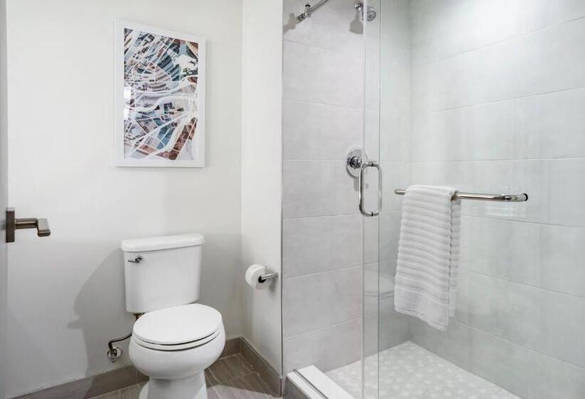 スタンダード４人部屋, Comfort Inn & Suites Newark Liberty International Airport