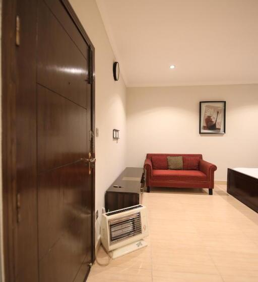 اتاق لوکس با بالکن, Cozy Knock