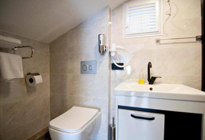 اتاق لوکس با چشمانداز دریا, Demhat Hotel Old City