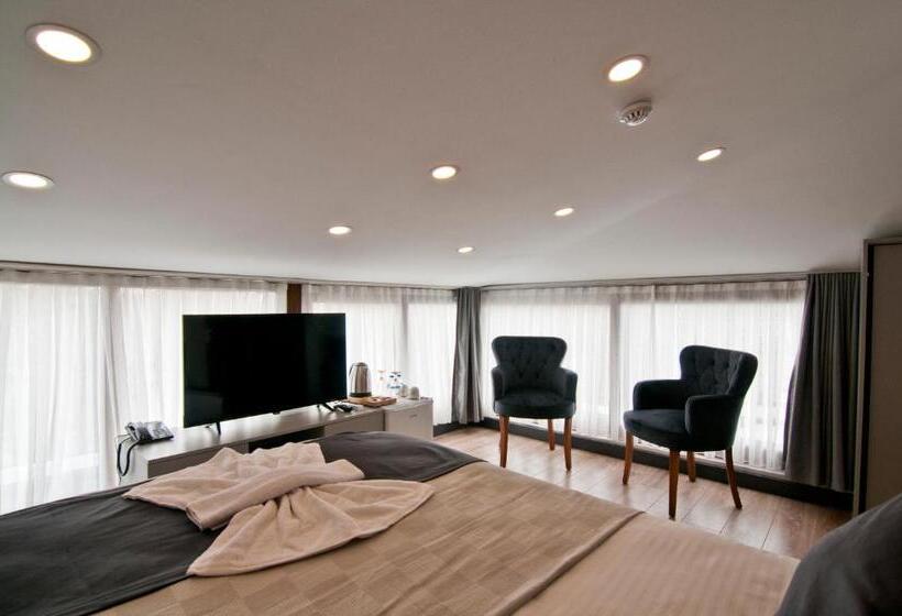 اتاق لوکس با چشمانداز دریا, Demhat Hotel Old City