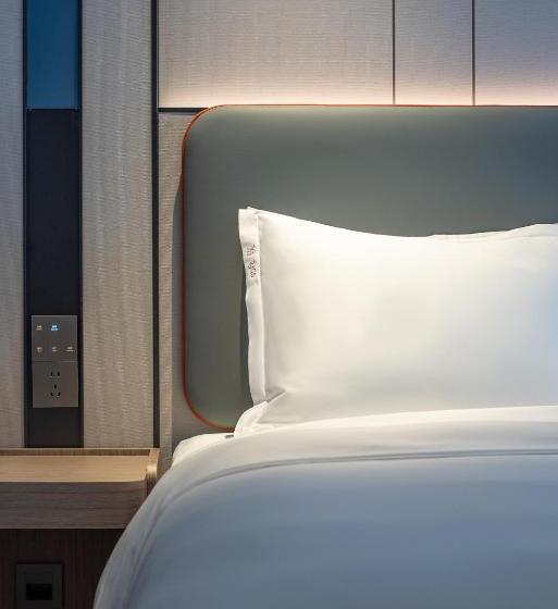 스탠다드 룸 킹사이즈 침대, Holiday Inn Express Changsha Development Zone, An Ihg