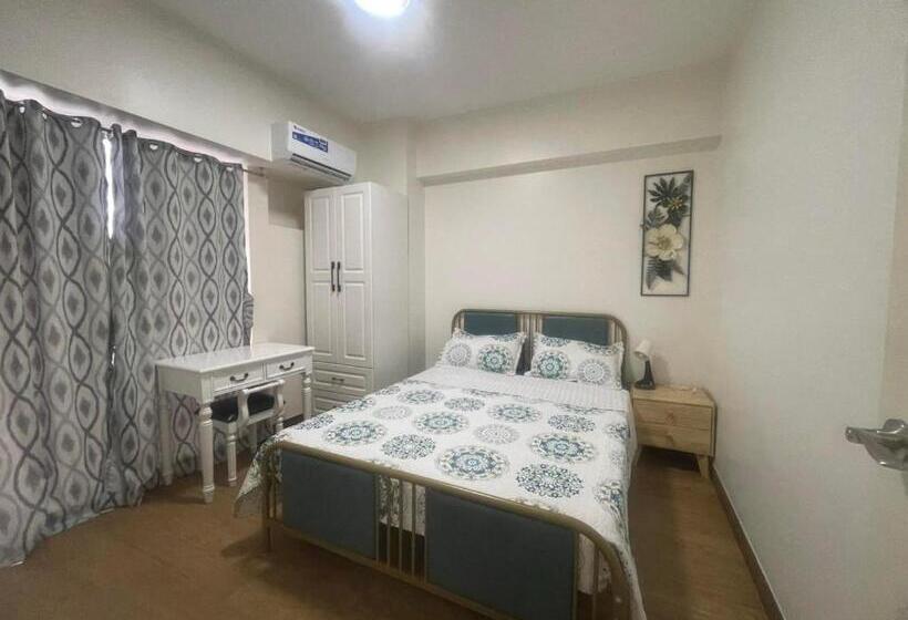 חדר סטנדרט עם מרפסת, Infina Towers