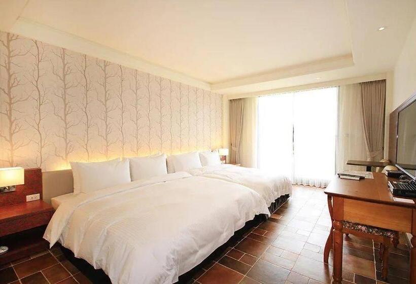 اتاق استاندارد چهار تخته با چشم‌انداز دریا, Kenting Moli Bay Seaview Resort